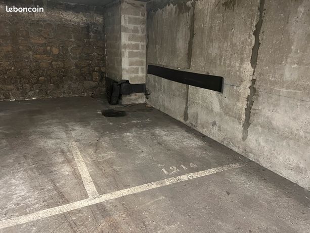 Place parking à louer