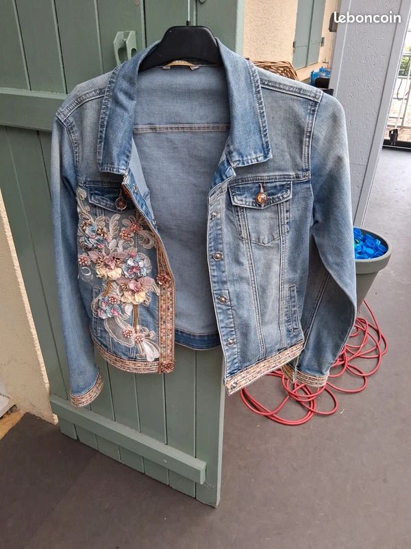 Veste femme très chic taille 38 onado très bon état Vêtements