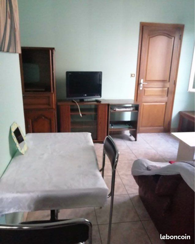 Maison 1 pièce 24 m² · à Le Châtelet-en-Brie · 24 m² · 400 €