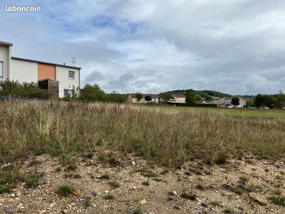 Terrain 416 m² Naucelles · 31 000 €
