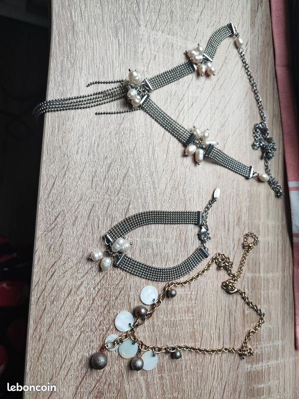 Lot De Colliers Fantaisie Occasion - Bijoux Variés - Parfait Pour Customiser Ou Collectionner