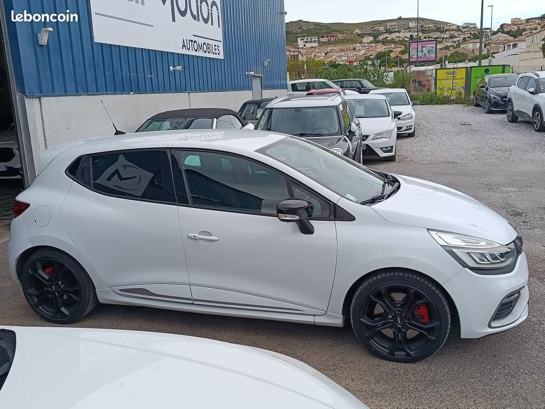 Renault Clio 4 RS 200 ch (image 3)