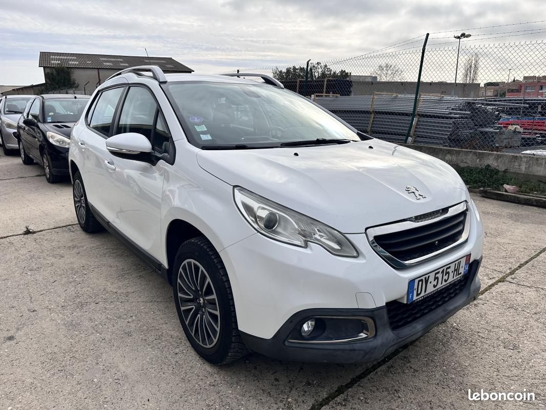 Peugeot 2008 1.2 82ch BVM5 Access (image 1)
