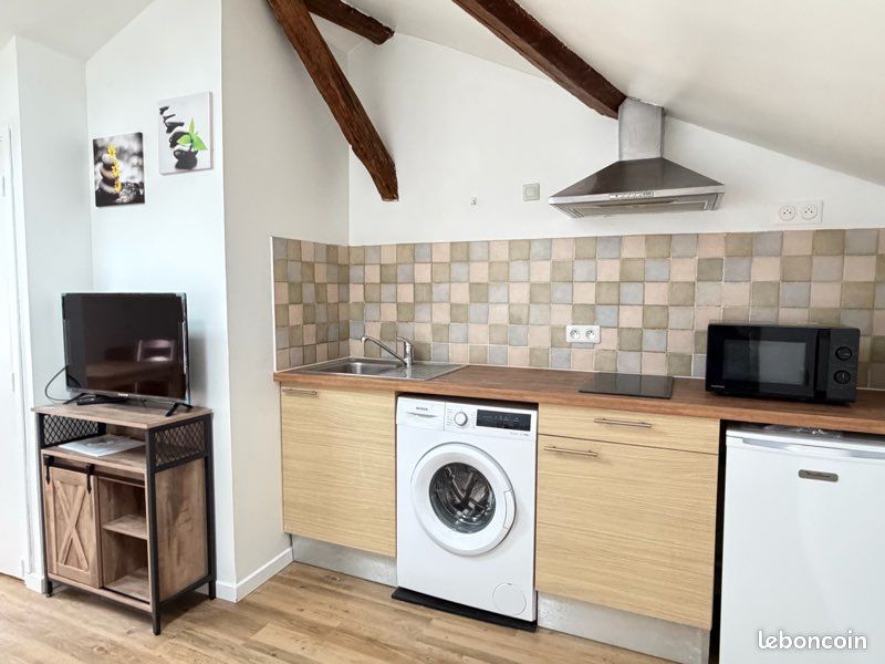 Appartement 1 pièce 15 m² · à Châlons-en-Champagne · 15 m² · 370 €