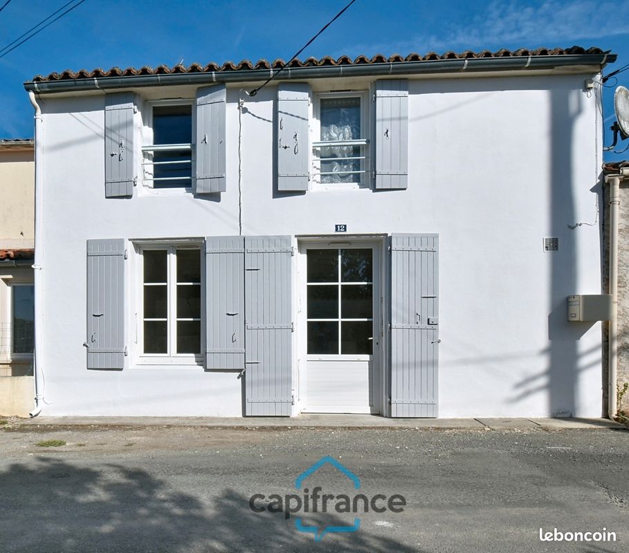 Maison 3 pièces 84 m² · à Villeneuve-la-Comtesse · 84 m² · 125 000 €