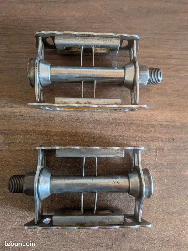 Paire de pédales LYOTARD vintage - Vélo de route ancien en acier chromé