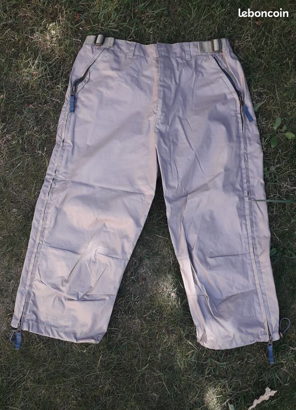 Pantacourt en coton enduit taille 12 ans (image 1)