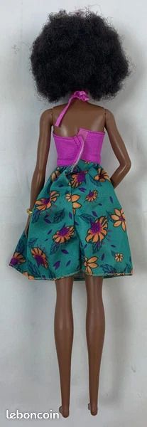 POUPEE BARBIE ROBE PAPILLON ROSE HBV05 MATTEL - Boutique Loisir et