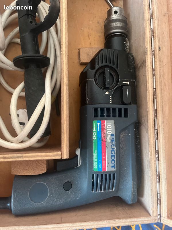 Perceuse à Percussion DeKo 1000W Avec Coffret – Filaire, Mandrin Auto-serrant