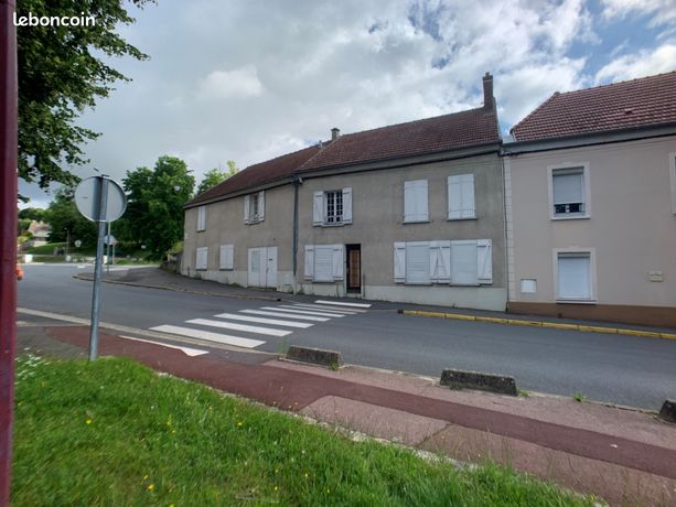 Maison 10 pièces 300 m²