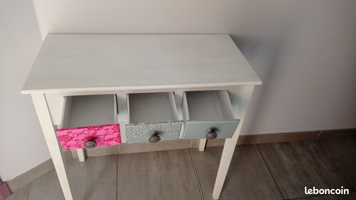 Console (image 3)