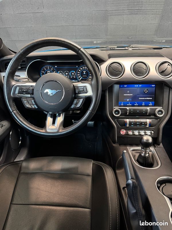 Ford Mustang Coupé GT Premium Fastback 5.0 V8 450 ch BVM6 (image 17)