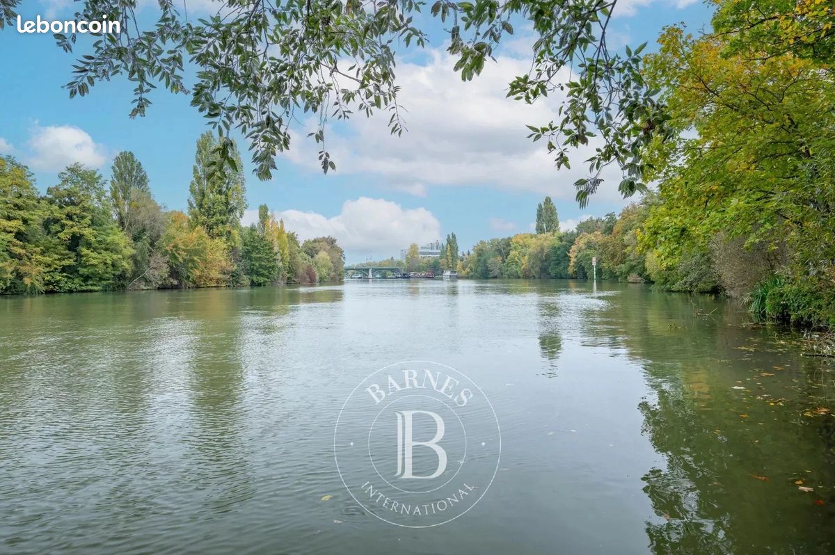 Maison 9 pièces 300 m² · à Rueil-Malmaison · 300 m² · 2 200 000 €
