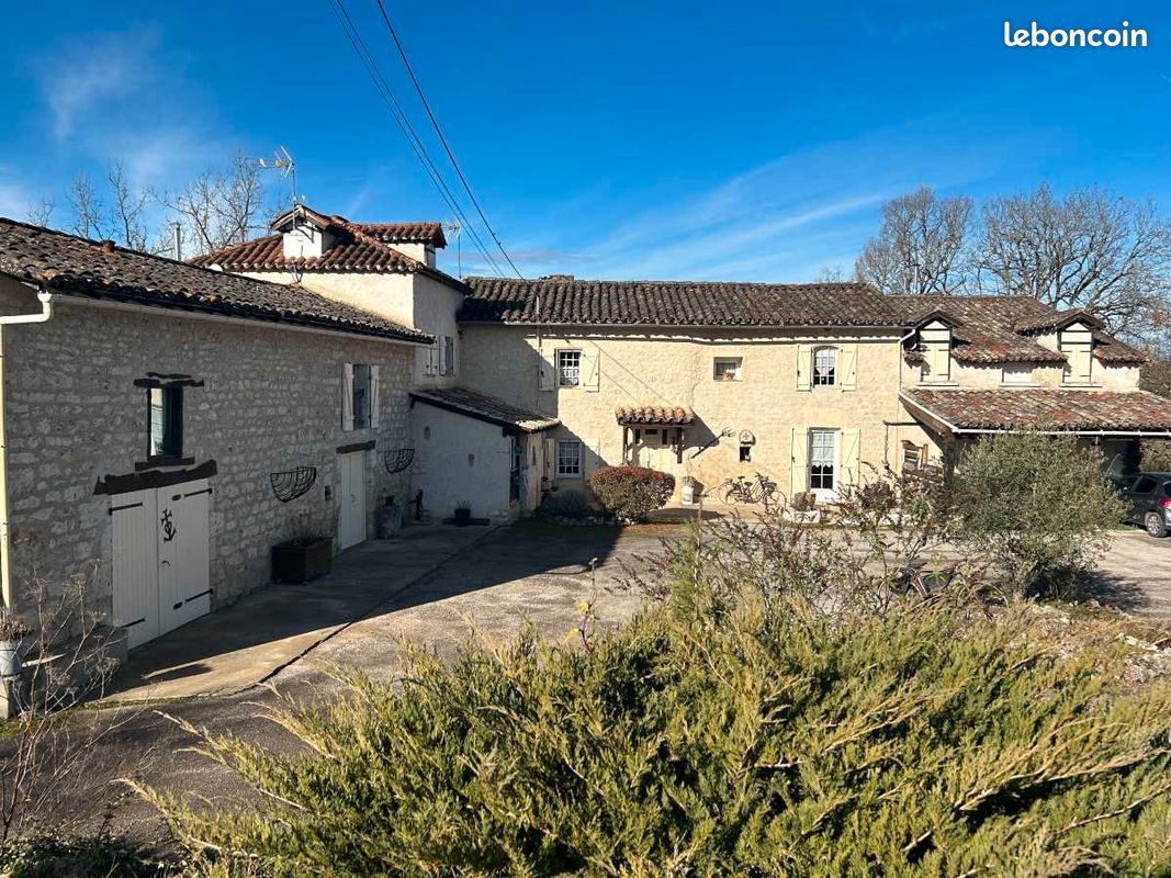 Maison 8 pièces 387 m² · à Cahuzac-sur-Vère · 387 m² · 597 000 €