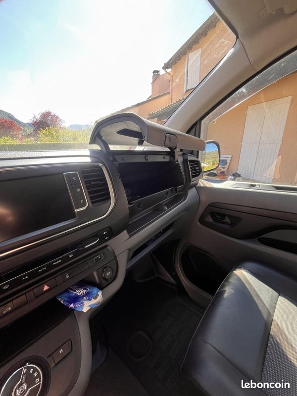 Peugeot Expert (3) 2.0 BLUEHDI 180 AUTO STANDARD PREM P (image 12)