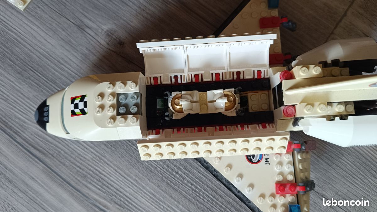 Lego - Navette spatiale (image 3)