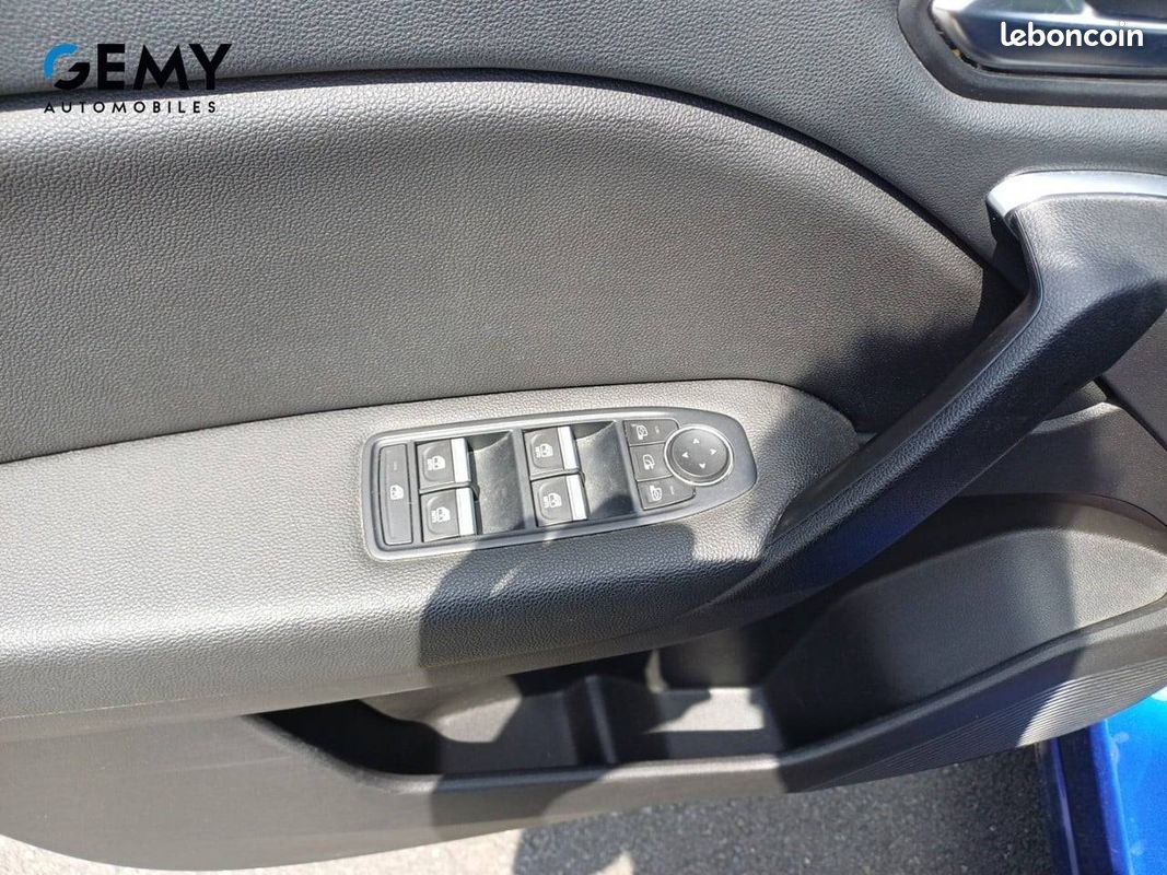 RENAULT Captur E-Tech Plug-in 160 Intens (image 14)
