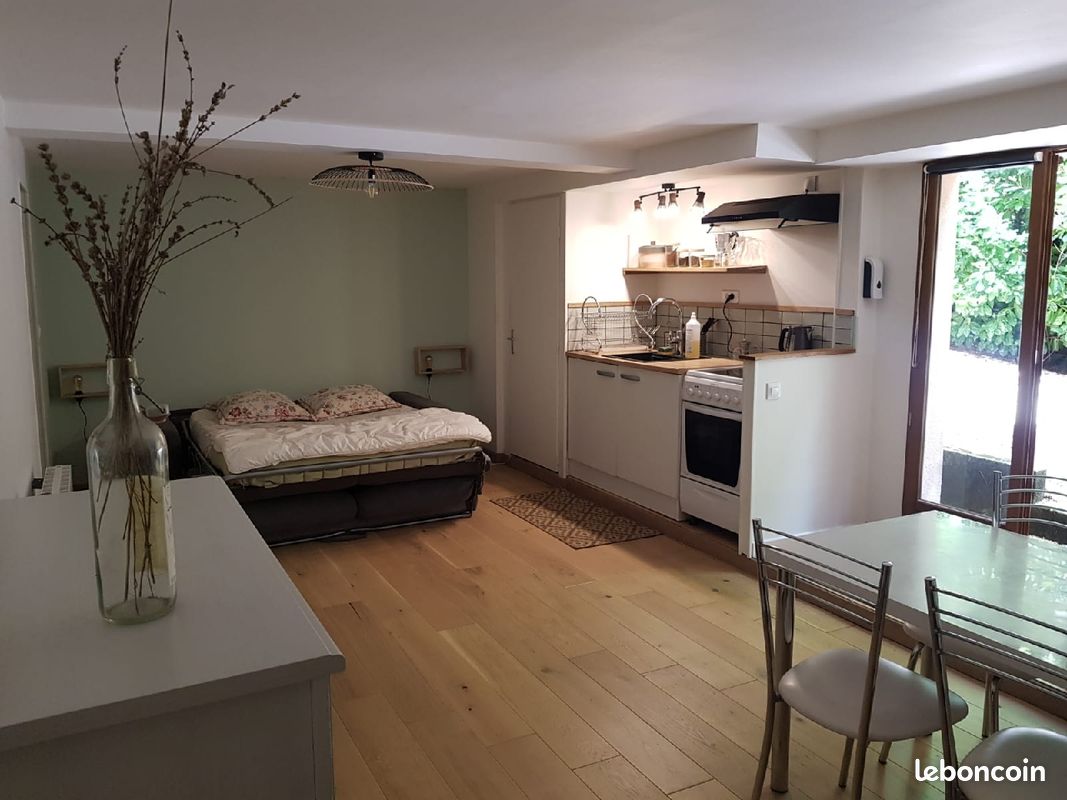 Chambre d’hôtes entièrement équipée avec extérieur (image 1)