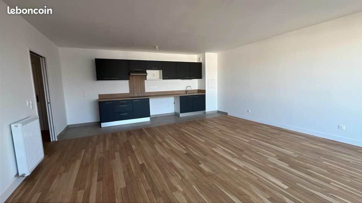 Appartement 4 pièces 85 m² · à Colombes · 85 m² · 2 411 €/mois