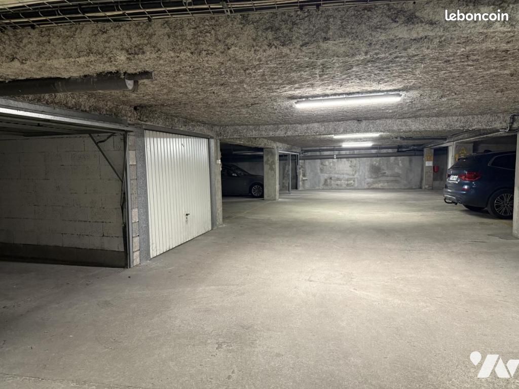 Garage NANTES · 29 900 €