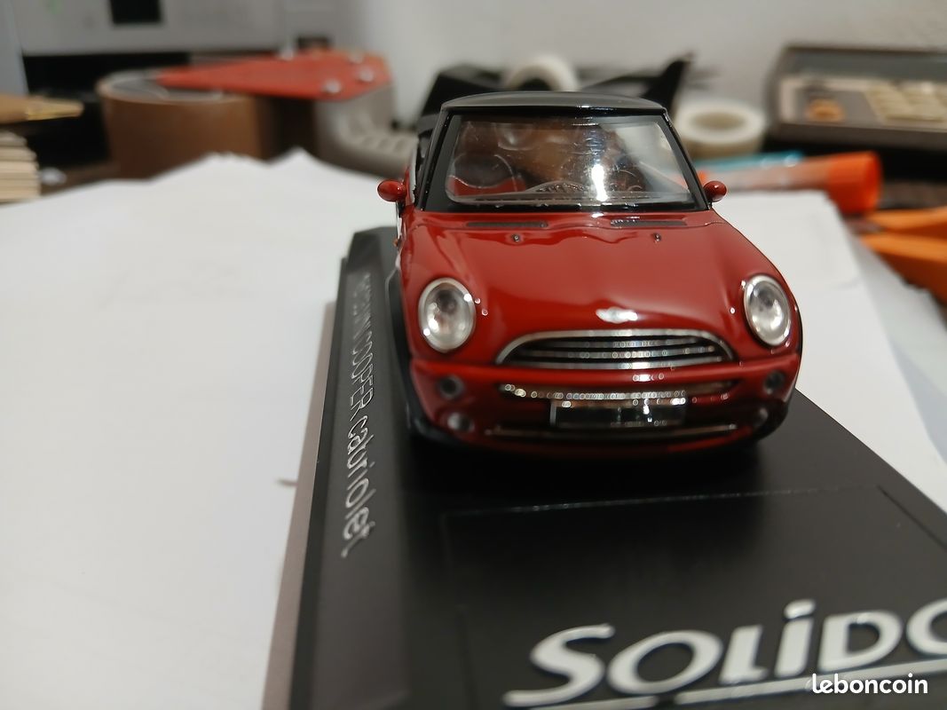 Miniature Solido Cabriolet 2005 à L'échelle 1/43 - Modèle D'occasion, Voiture Miniature