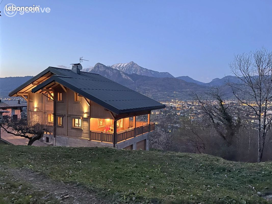 Maison 6 pièces 169 m² · à Scionzier · 169 m² · 645 000 €