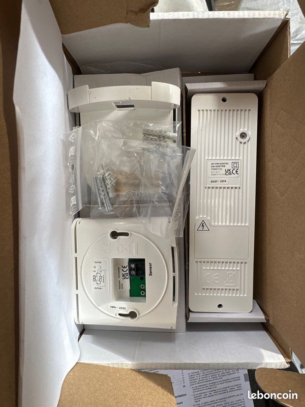 Thermostat DAIKIN neuf (image 2)