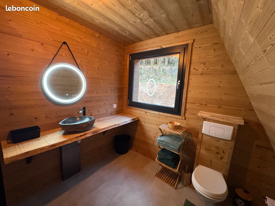 Chalet (image 10)