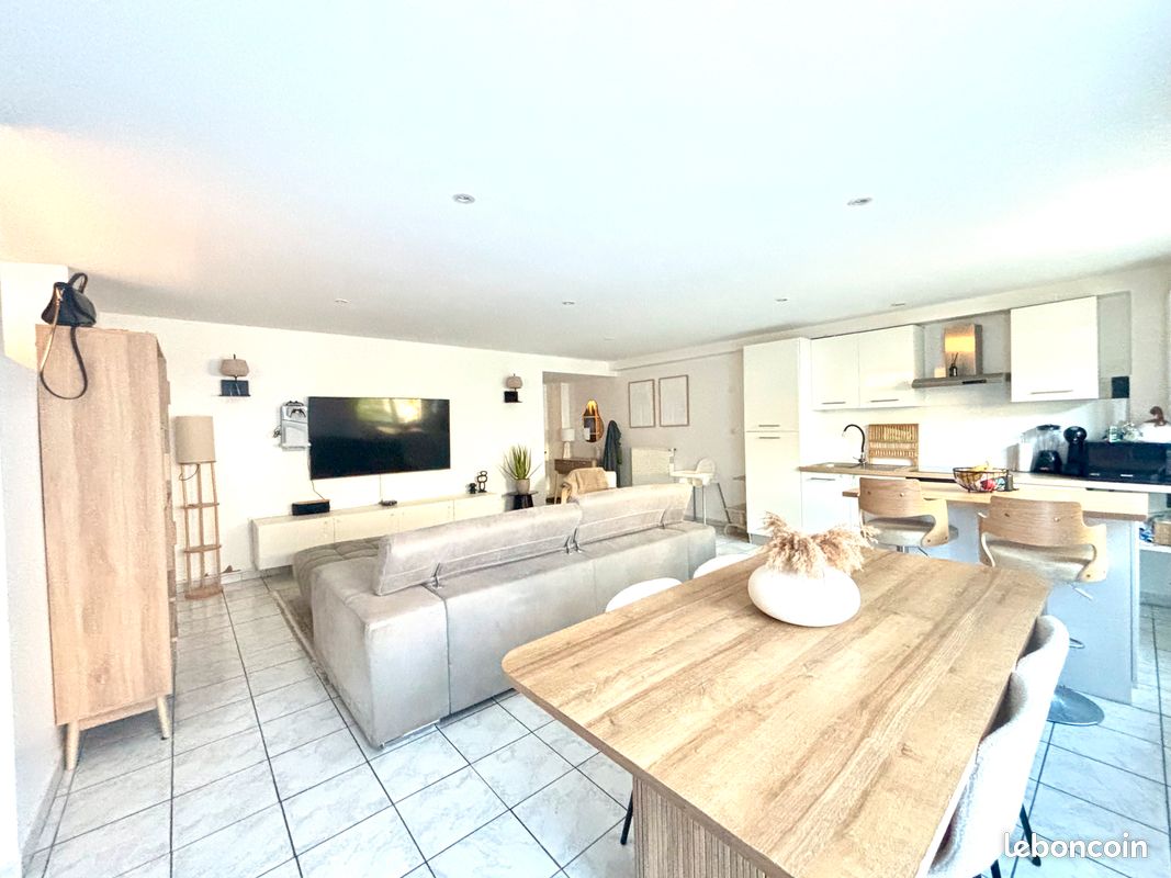 Appartement 3 pièces 72 m² · à Fontaine · 72 m² · 176 000 €