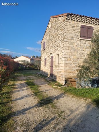 Maison de charme meublée avec jardin