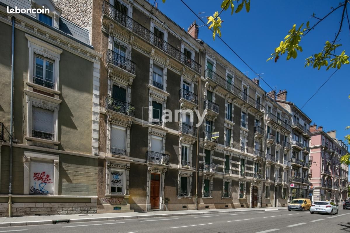 Appartement 2 pièces 36 m² · à Grenoble · 36 m² · 98 000 €