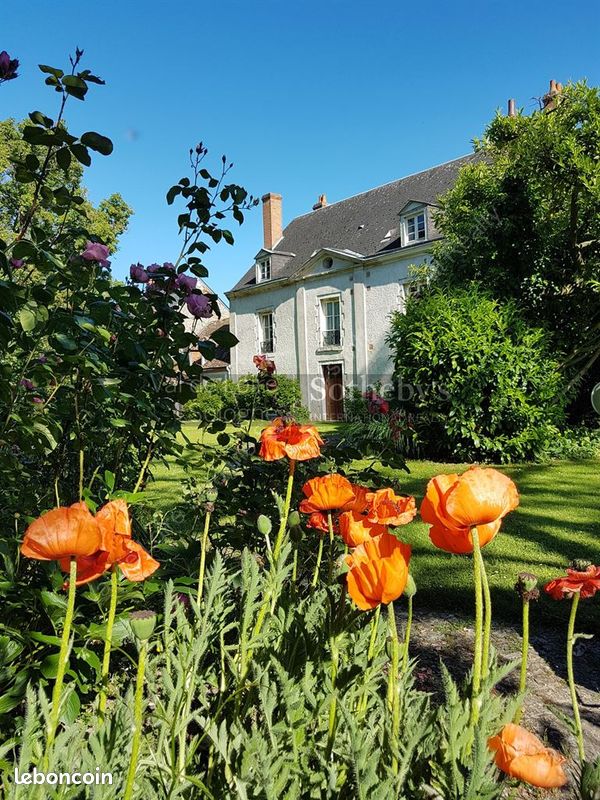 Maison 11 pièces 371 m² · à Chaingy · 371 m² · 630 000 €
