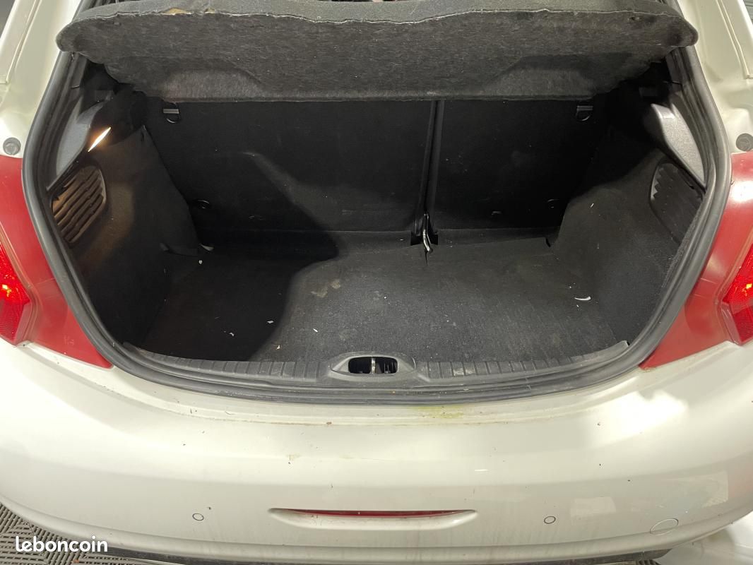 Peugeot 208 1.6 GTI 200CH -GARANTIE 6 MOIS- (image 16)
