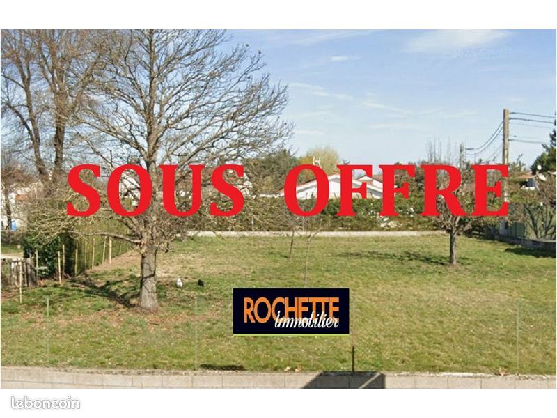 Terrain 980 m² · à Saint-André-le-Puy · 105 000 €