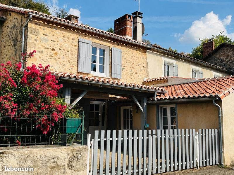 Maison 3 pièces 130 m² · à Confolens · 130 m² · 119 460 €