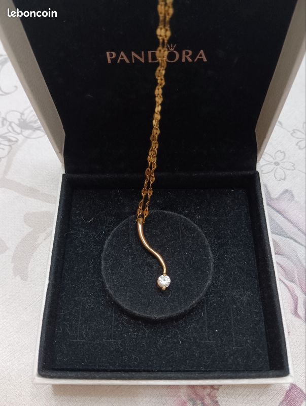 Pendentif plaqué or poinçonné avec zircon (image 1)