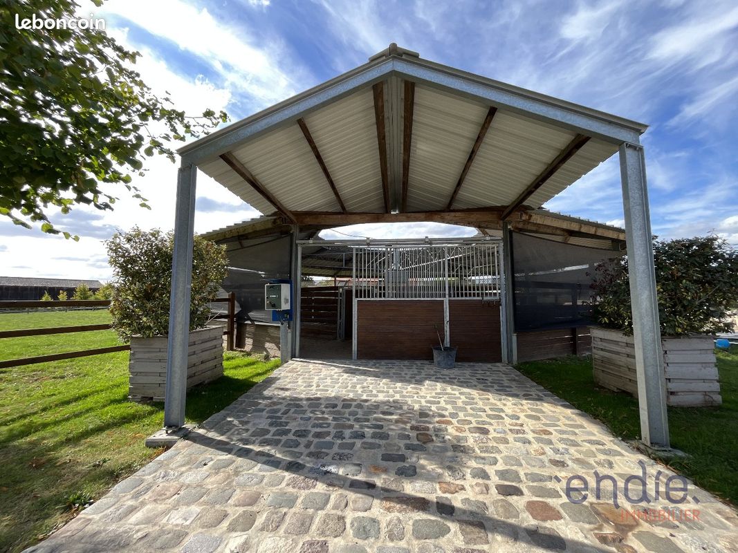 Propriété 7 pièces 278 m² (image 20)