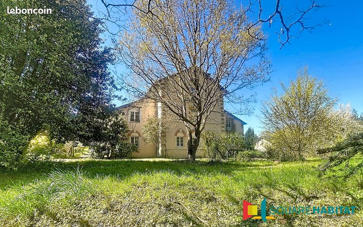 Propriété 5 pièces 210 m²
