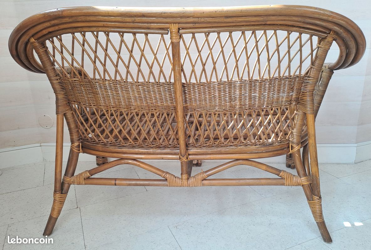 cabriolet en rotin vernis style anglais | La Belle Brocante