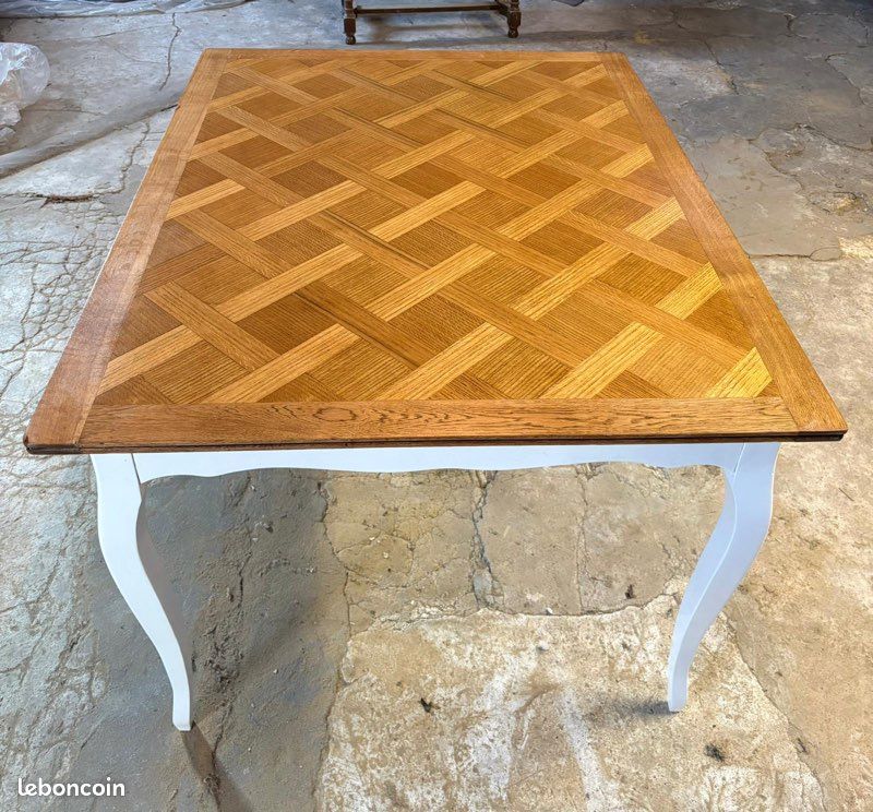 Table ancienne rénovée (image 3)
