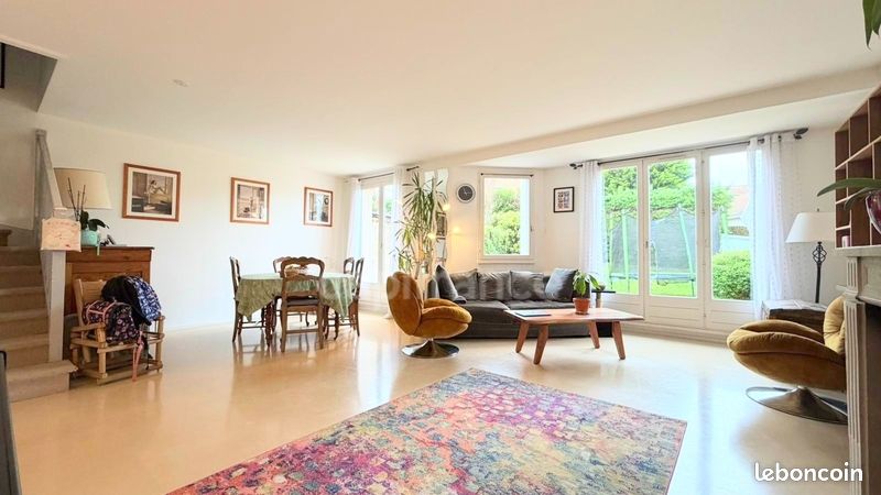 Maison 7 pièces 174 m² · à Noisy-le-Roi · 174 m² · 620 000 €