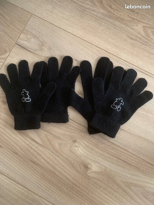 2 paires de gants Mickey (image 1)