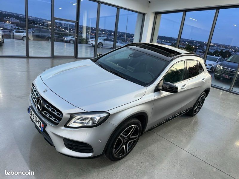 MERCEDES GLA 220 d 7-G DCT 4-Matic Fascination 177 ch AMG line (image 1)