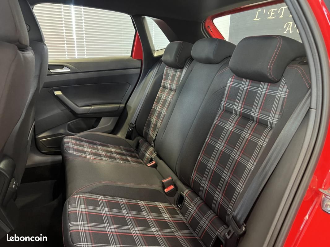 Volkswagen Polo 2.0 TSI 200 SetS DSG GTI (image 17)