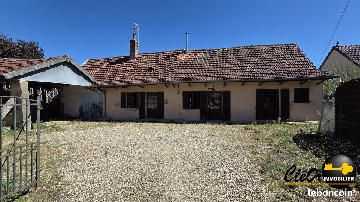 Maison 5 pièces 79 m² · à Pierre-de-Bresse · 79 m² · 61 000 €