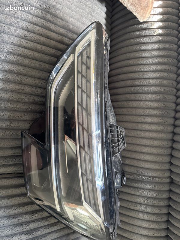 Phare Audi a3 8y0 941 035 h (image 1)