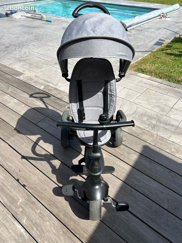 Kinderkraft JAZZ – Tricycle évolutif 4 En 1 (9 Mois à 3 Ans / Jusqu'à 25 Kg) – Pliable, Poignée Parentale, Arceau, Capote, Harnais – Gris