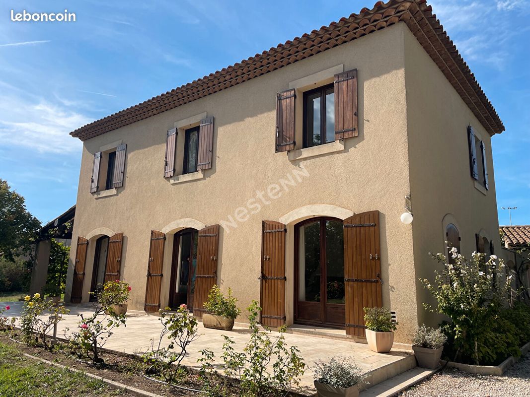 Maison 7 pièces 156 m² · à Lauris · 156 m² · 580 000 €