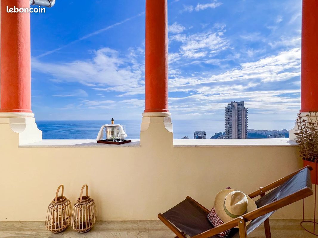 Appartement 3 pièces 105 m² · à Beausoleil · 105 m² · 890 000 €