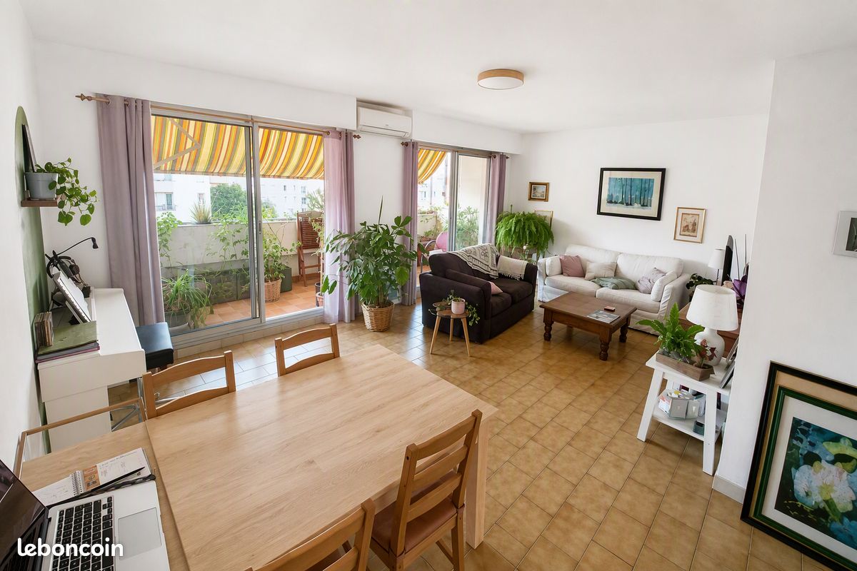 Parking 3 pièces 72 m² · à Toulon · 72 m² · 210 000 €